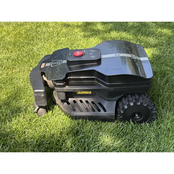 DEMO - Techline NEXTTECH DX2.9 + Connect modul robotfűnyíró (használt)